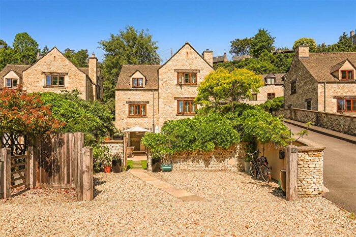 4 Bedroom Detached House For Sale In Sevilles Mill, Chalford, Stroud, GL6