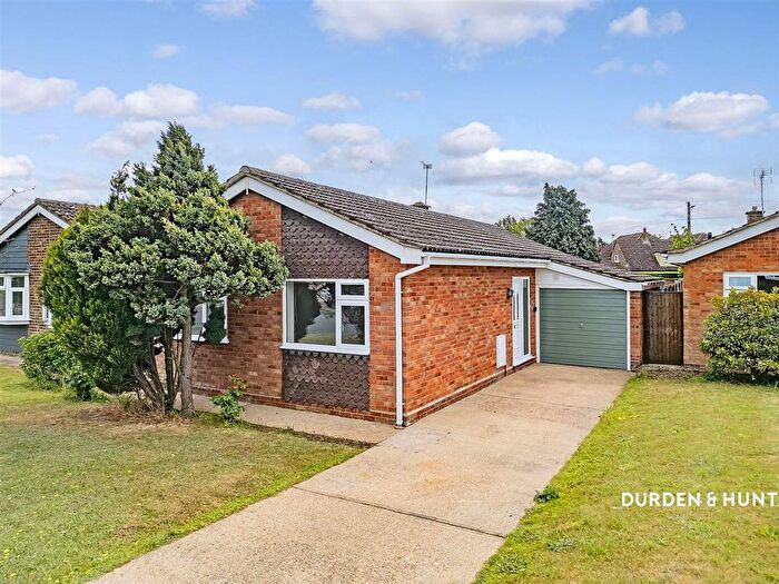 2 Bedroom Semi Detached Bungalow For Sale In Feedhams Close, Wivenhoe, CO7