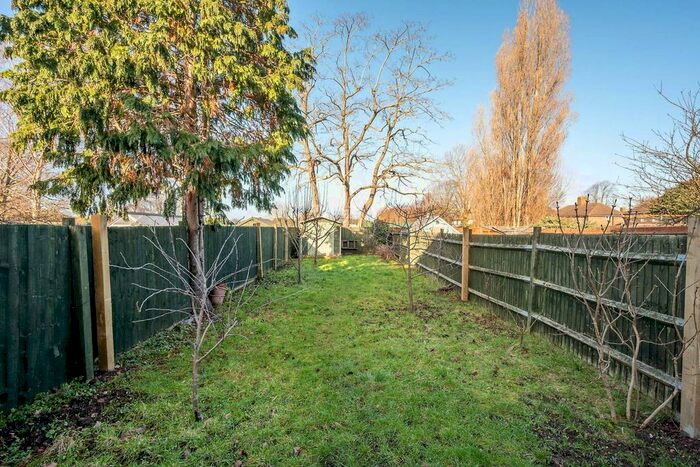 3 Bedroom Terraced House To Rent In Cannon Hill Lane, Wimbledon, London, SW20