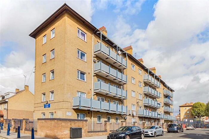 4 Bedroom Flat For Sale In Flat Ryder House, Colebert Avenue, London, E1