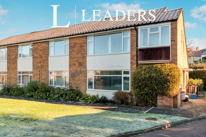 2 Bedroom Apartment To Rent In Icknield Green, Letchworth, SG6