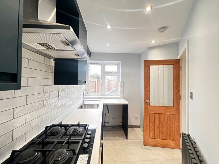 3 Bedroom End Terrace House To Rent In Dunbar Gardens, Dagenham, RM10