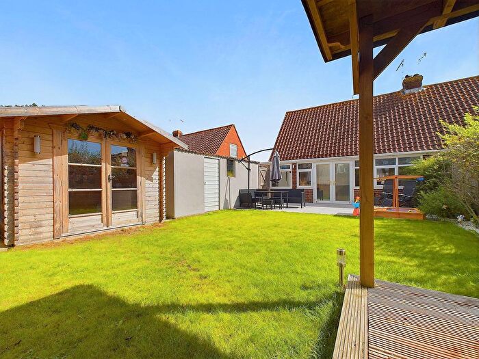 2 Bedroom Semi-Detached Bungalow For Sale In Western Road, Sompting, Lancing, BN15