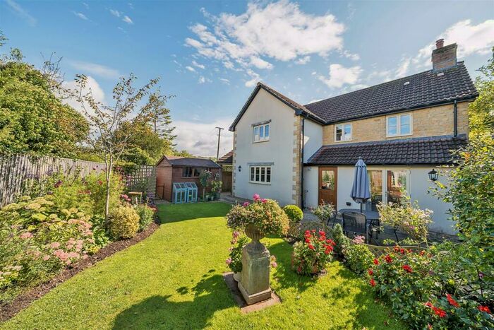 3 Bedroom Detached House For Sale In London Road, Milborne Port, Sherborne, DT9