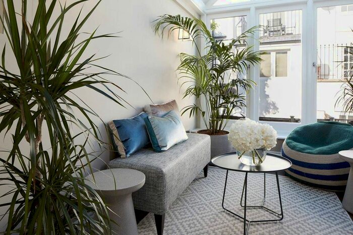 3 Bedroom Flat To Rent In Cheval Place, Knightsbridge, London, SW7