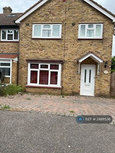3 Bedroom Semi-Detached House To Rent In Kirby Road, Dartford, DA2