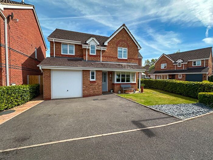 4 Bedroom Detached House For Sale In Bluebell Close, Leekbrook, Staffordshire Moorlands, ST13