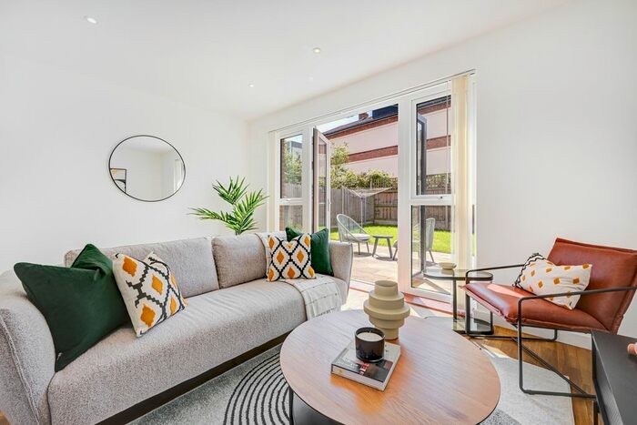 3 Bedroom Terraced House To Rent In Reynard Way, Brentford, Brentford, TW8