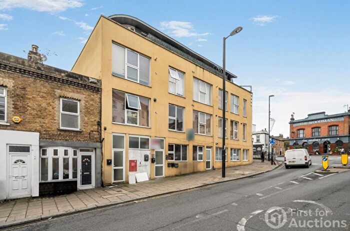 2 Bedroom Apartment For Sale In Dartmouth Road, Sydenham, London, SE26