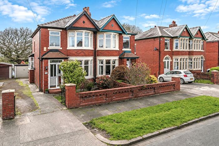 3 Bedroom Semi-Detached House For Sale In Glenluce Drive, Preston, PR1