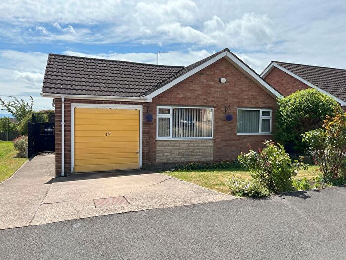 3 Bedroom Bungalow For Sale In Paxhill Lane, Twyning, Tewkesbury, GL20