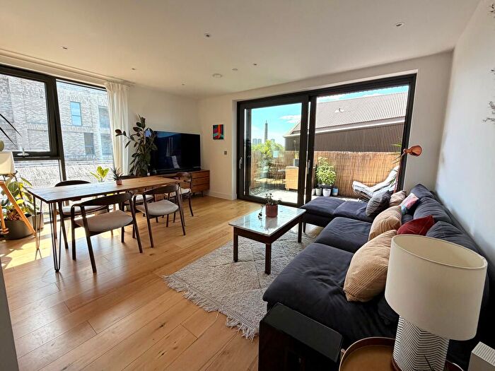 2 Bedroom Flat For Sale In Skippers Yard, London, E3