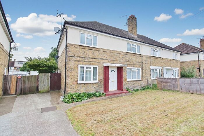 2 Bedroom Flat For Sale In Wheatley Road, Isleworth, TW7