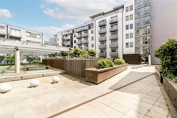1 Bedroom Flat To Rent In Deals Gateway, Deals Gateway, SE13