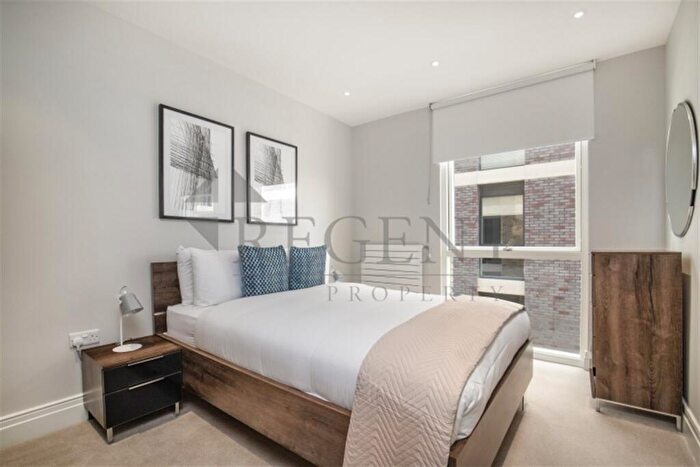 2 Bedroom Apartment To Rent In Hamond Court, Kingston Upon Thames, KT2