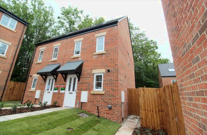 3 Bedroom House To Rent In Abram Close, Lancaster, LA1