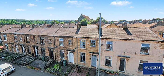 2 Bedroom Terraced House For Sale In Beckside Road Bradford, BD7