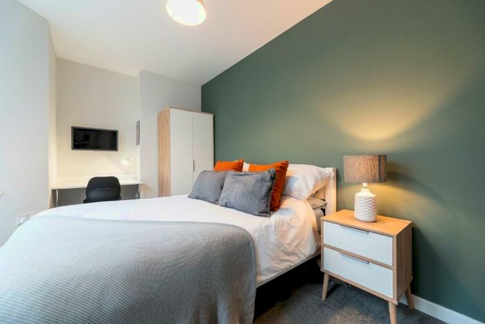 5 Bedroom Flat To Rent In Shortridge Terrace, Newcastle Upon Tyne, NE2