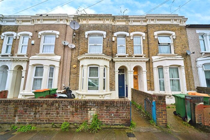 1 Bedroom Flat For Sale In Keogh Road, London, E15