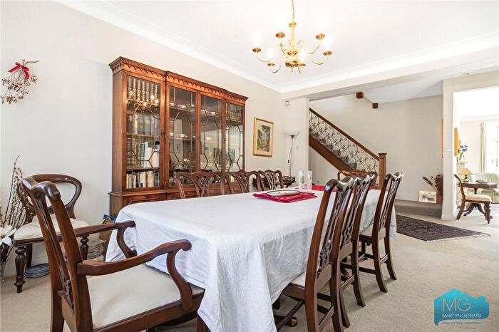 4 Bedroom Detached House For Sale In Aylmer Road, London, N2