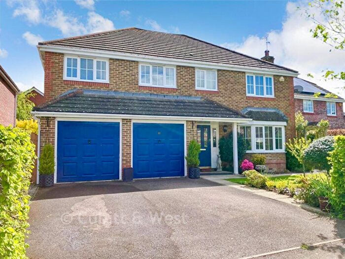5 Bedroom Detached House For Sale In Willard Way, Ashington, West Sussex, RH20