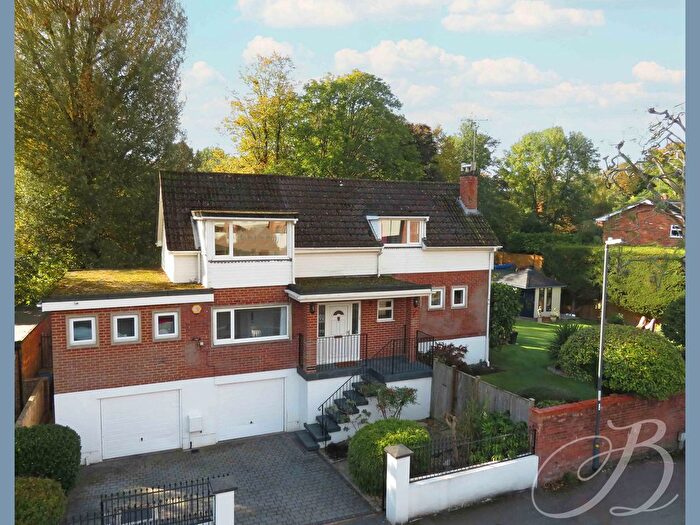 5 Bedroom Detached House For Sale In Ray Park Road, Maidenhead, SL6