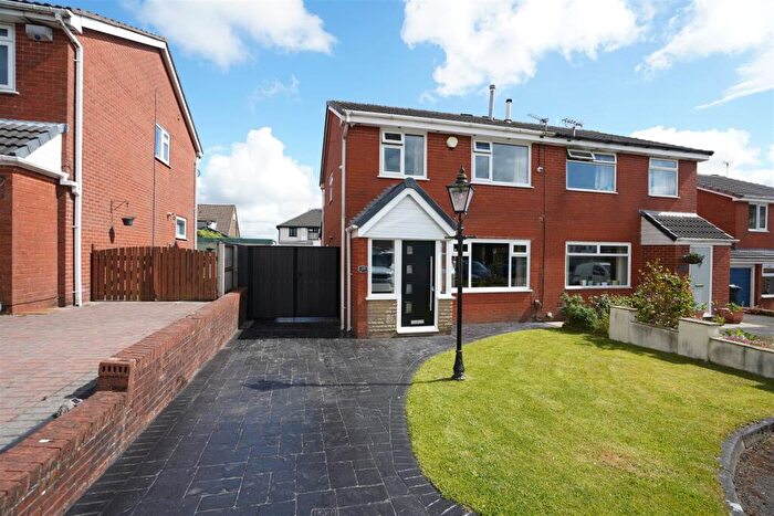 2 Bedroom Semi-Detached House For Sale In Eskdale Avenue, Blackrod, Bolton, BL6