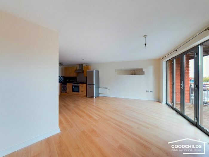 2 Bedroom Flat To Rent In Albion Street, New Cross, Wolverhampton, WV1