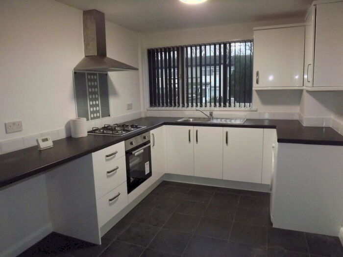 3 Bedroom House To Rent In Hollingside Way, South Shields, NE34