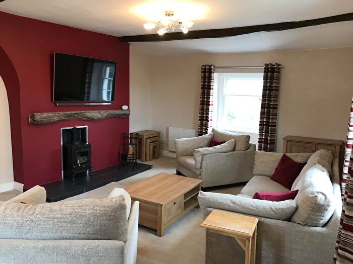 2 Bedroom Apartment To Rent In Newport House, Berkeley, GL13