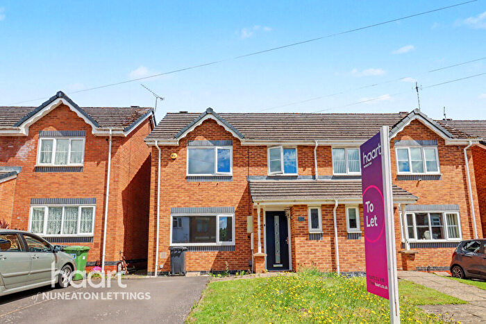 3 Bedroom Semi-Detached House To Rent In Westbury Road, Nuneaton, CV10
