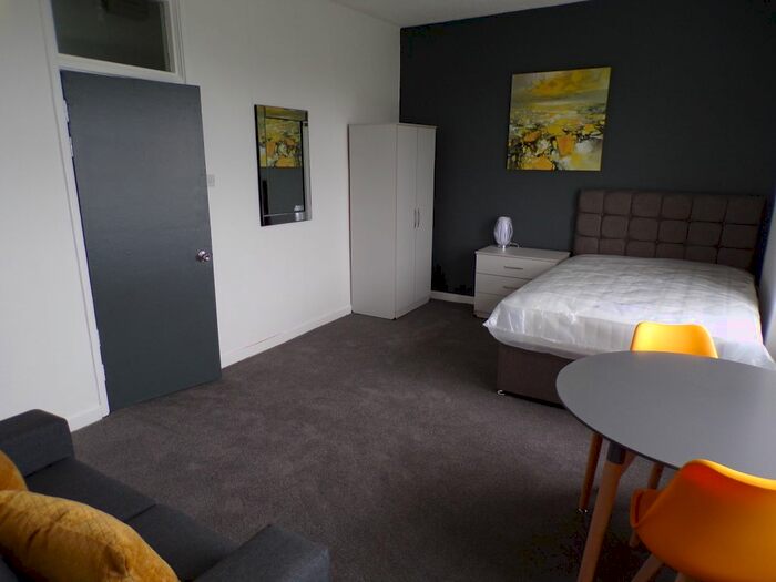 1 Bedroom Flat To Rent In The Promenade, Swansea, SA1