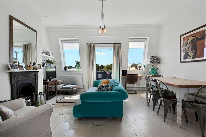 2 Bedroom Flat To Rent In Oxberry Avenue, Parsons Green, SW6