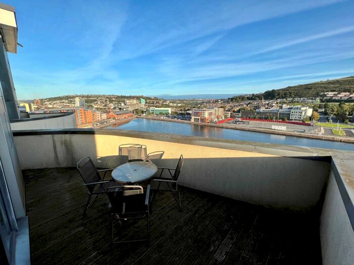2 Bedroom Penthouse To Rent In Kings Road, Swansea, SA1