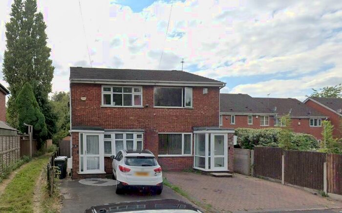 2 Bedroom Semi-Detached House To Rent In Gospel Oak Road, Ocker Hill, Tipton, DY4