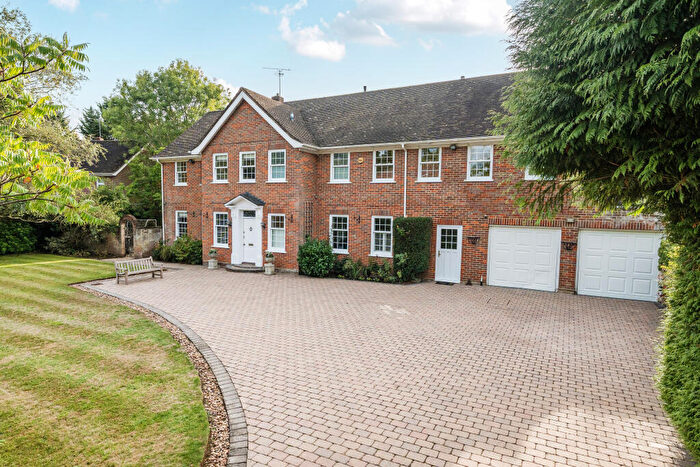 5 Bedroom Detached House For Sale In Autumn Walk, Maidenhead, SL6