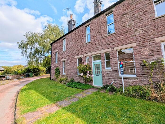 2 Bedroom Flat For Sale In Abbeydore, Hereford, HR2