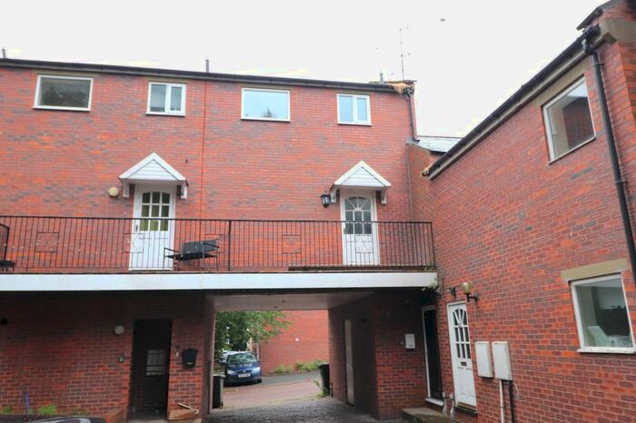 2 Bedroom Detached House To Rent In Victoria Mews, Morley, Leeds, West Yorkshire, Uk, LS27