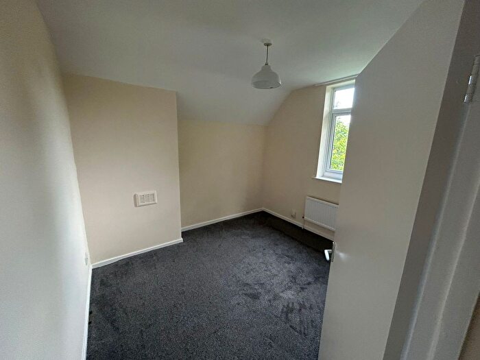 3 Bedroom End Of Terrace House To Rent In Stubbin Lane, Sheffield, S5