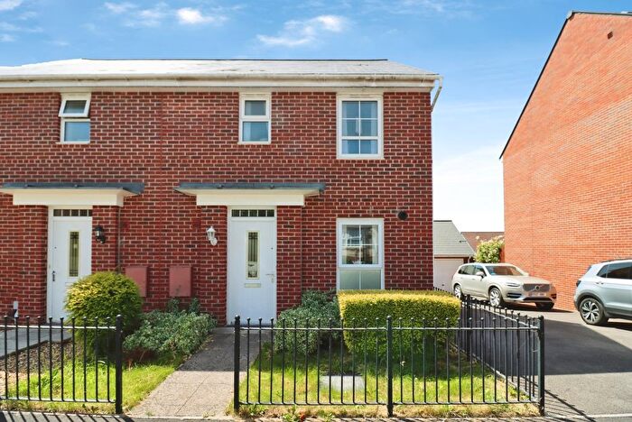 3 Bedroom Semi-Detached House For Sale In Clayhill Drive, Yate, Bristol, Gloucestershire, BS37