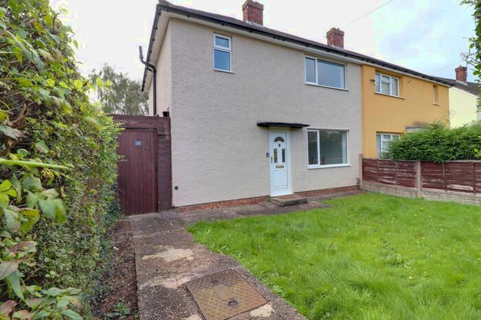 3 Bedroom Semi-Detached House To Rent In Bagots Oak, Highfields, Stafford, ST17