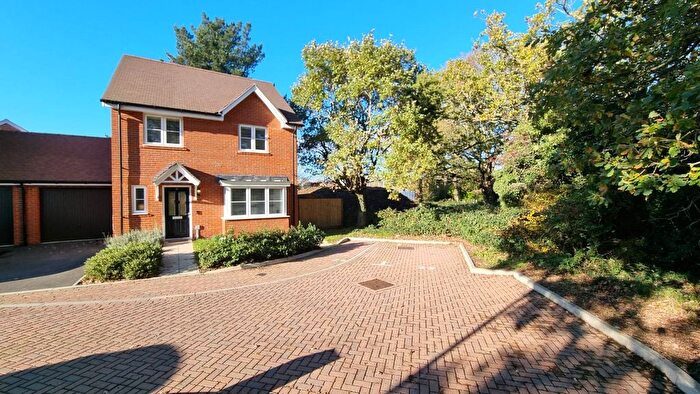 4 Bedroom Detached House For Sale In Horley, Surrey, RH6
