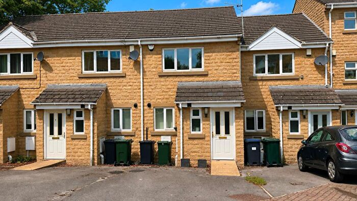 2 Bedroom Town House For Sale In Platt Court, Windhill, Shipley, BD18