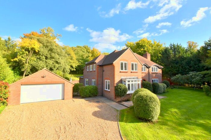 5 Bedroom Detached House For Sale In Park Horsley, East Horsley, KT24