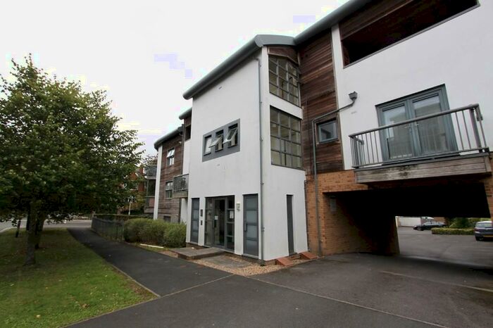2 Bedroom Apartment To Rent In Stoke, Plymouth, PL1