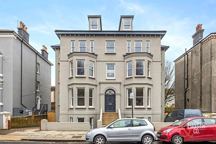 2 Bedroom Flat To Rent In Clarendon Villas, Hove, BN3