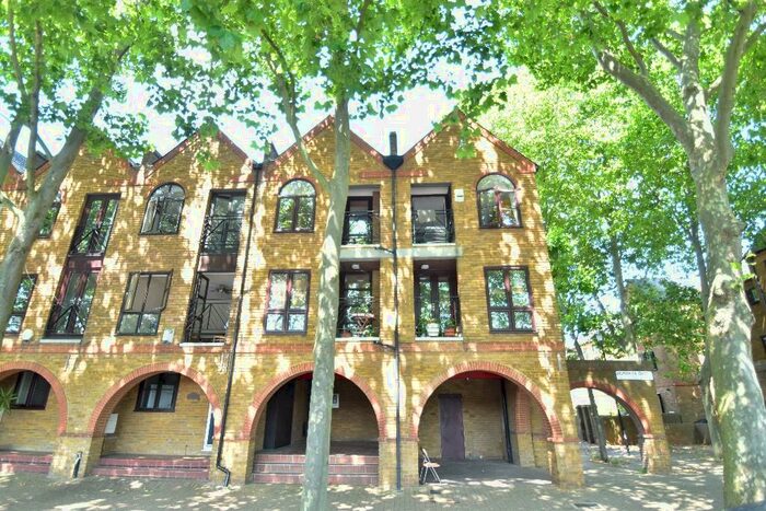 2 Bedroom Apartment To Rent In Brunswick Quay, London, SE16