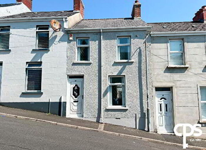 2 Bedroom Mid Terraced House For Sale In Tyrconnell Street, Derry, BT48