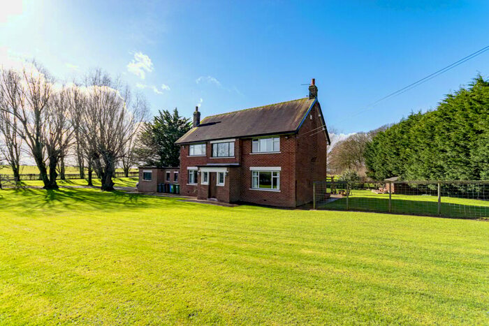 4 Bedroom Detached House For Sale In Westby Road, Little Plumpton, PR4