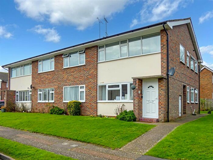 2 Bedroom Flat For Sale In Elm Place, Rustington, BN16